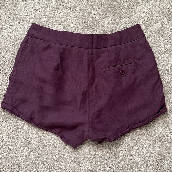 Aritzia Wilfred Shorts - Picture 5 of 7
